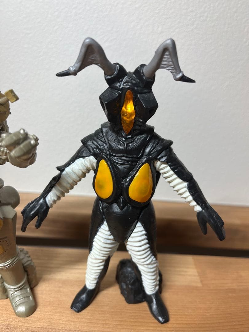 アルティメットルミナス　ゼットン　キングジョー