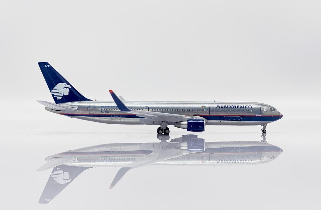 アエロメヒコ航空 767-300ER XA-APB 1/400