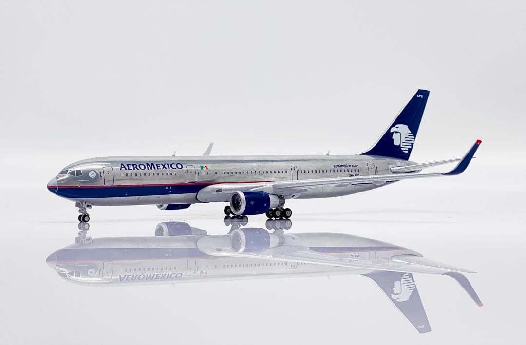 アエロメヒコ航空 767-300ER XA-APB 1/400