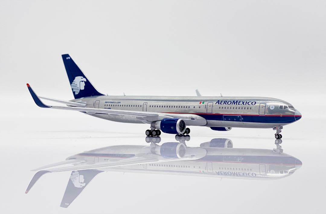 アエロメヒコ航空 767-300ER XA-APB 1/400