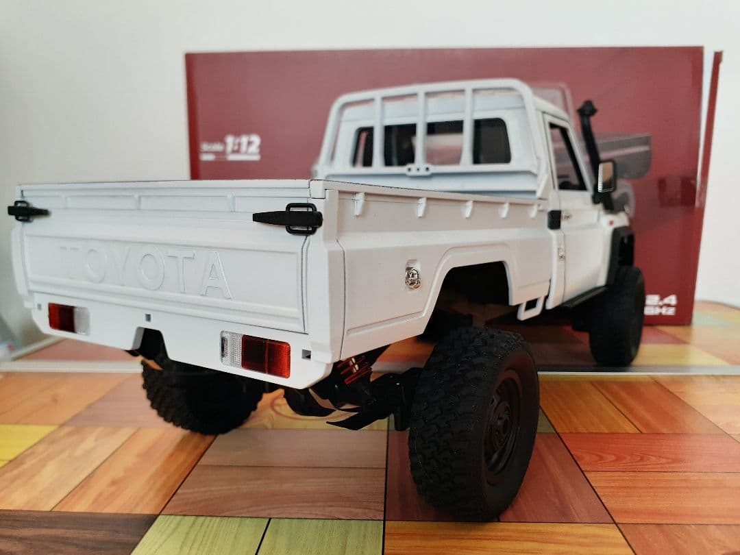 【全塗装・リア側車高調整済】ランドクルーザー MN82 MN WPL JAPAN