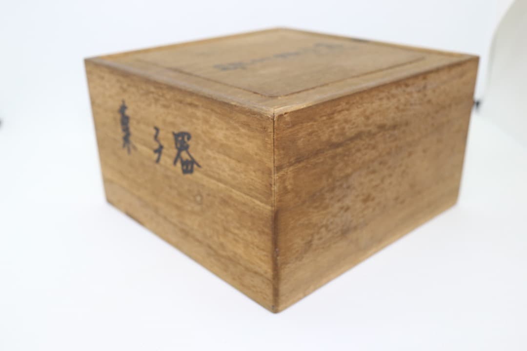 マリ様　純銀 鎚目 蓋付き 菓子器 茶道具 共箱有り 重量約185g