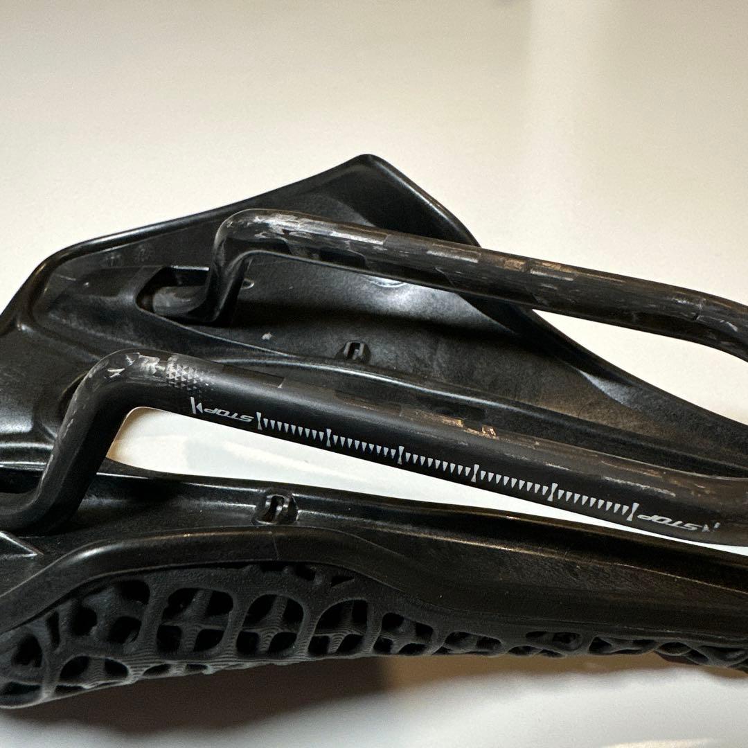 セライタリア　SLR BOOST 3D S3 (130ミリ) カーボンサドル