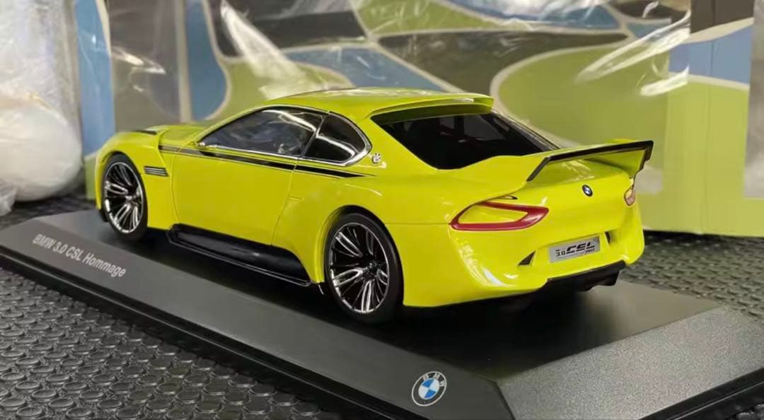 BMW1:18NOREV CSL 3.0コンセプトカー オリジナル金製カーモデル