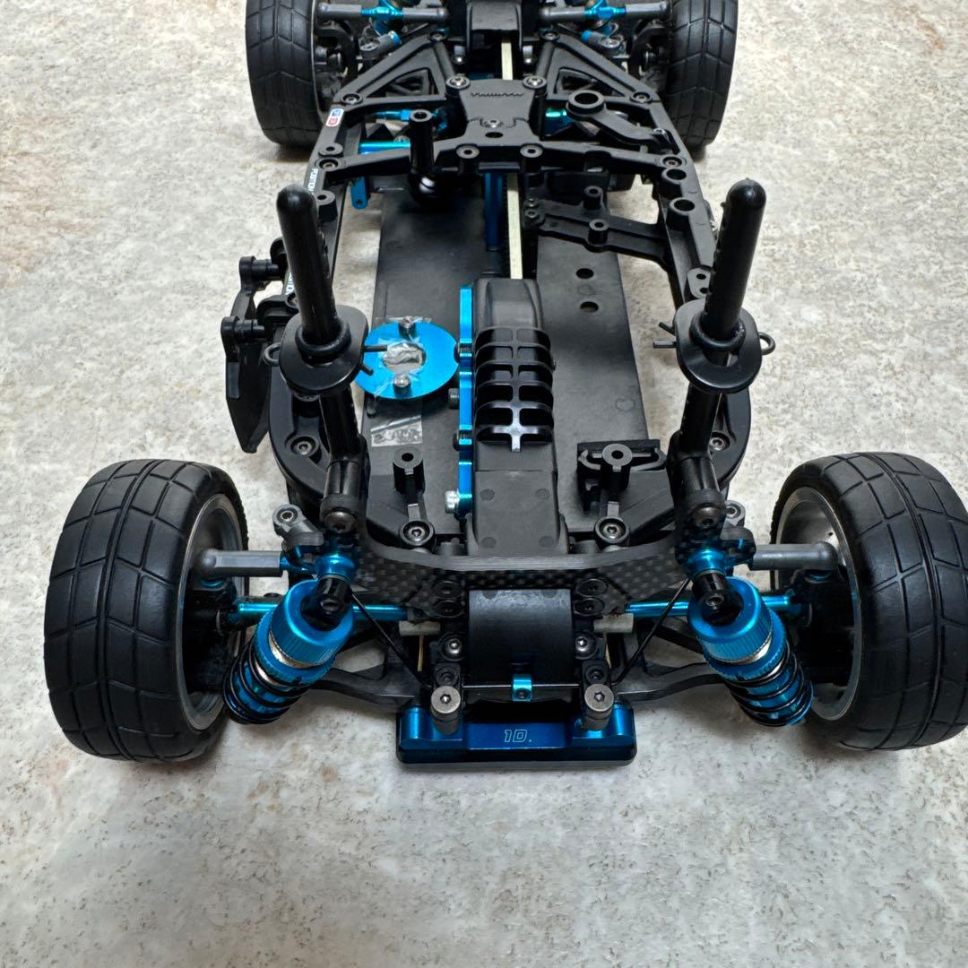 タミヤ TA07Rシャーシ及びau TOM'S GR SUPRAボディ