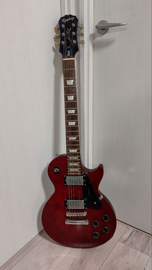 Epiphone Les Paul エレキギターとケース