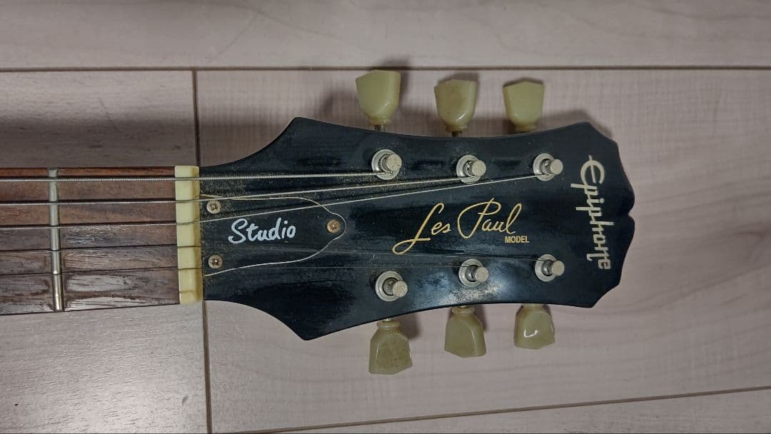 Epiphone Les Paul エレキギターとケース
