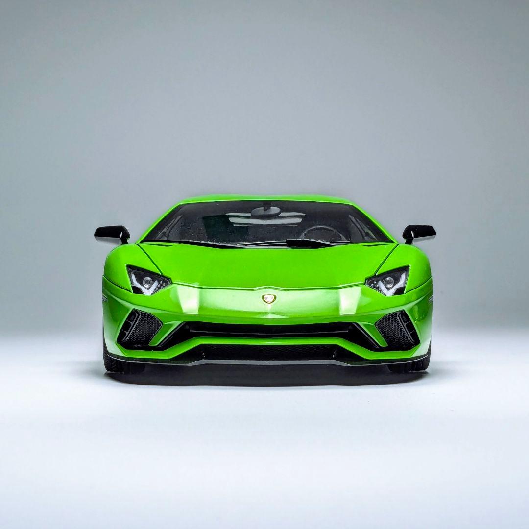 オートアート 1/18 ランボルギーニ アヴェンタドールS パールグリーン