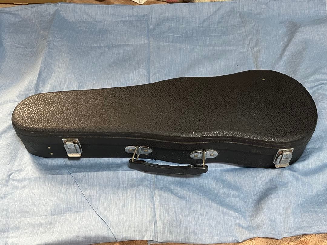 スズキバイオリン1/8本体とケース付　お子様に