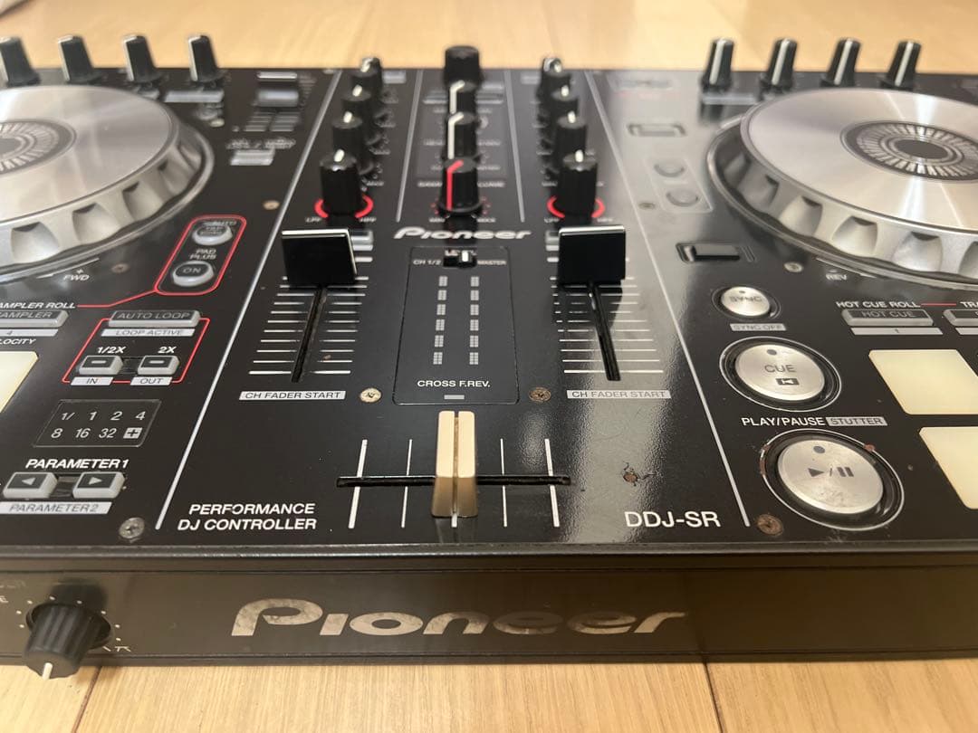 Pioneer DDJ-SR DJコントローラー