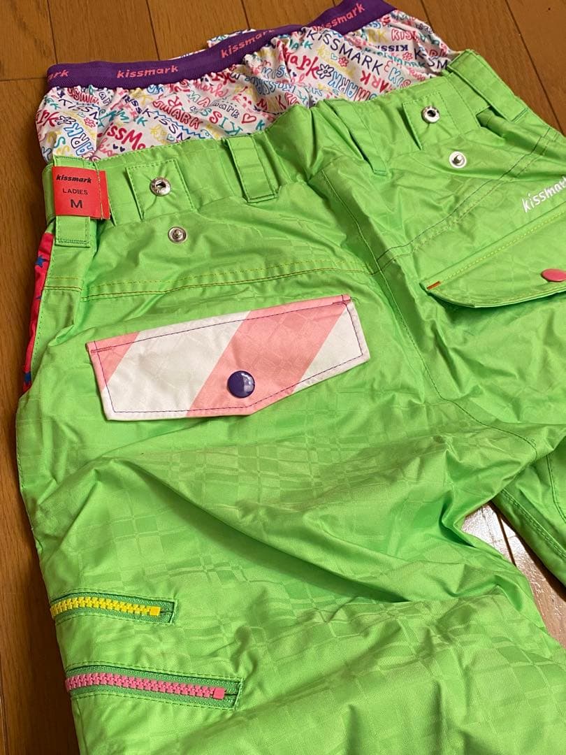 美品　Kissmark キスマーク　スキー　スノーボード　ウェア　Ｍ