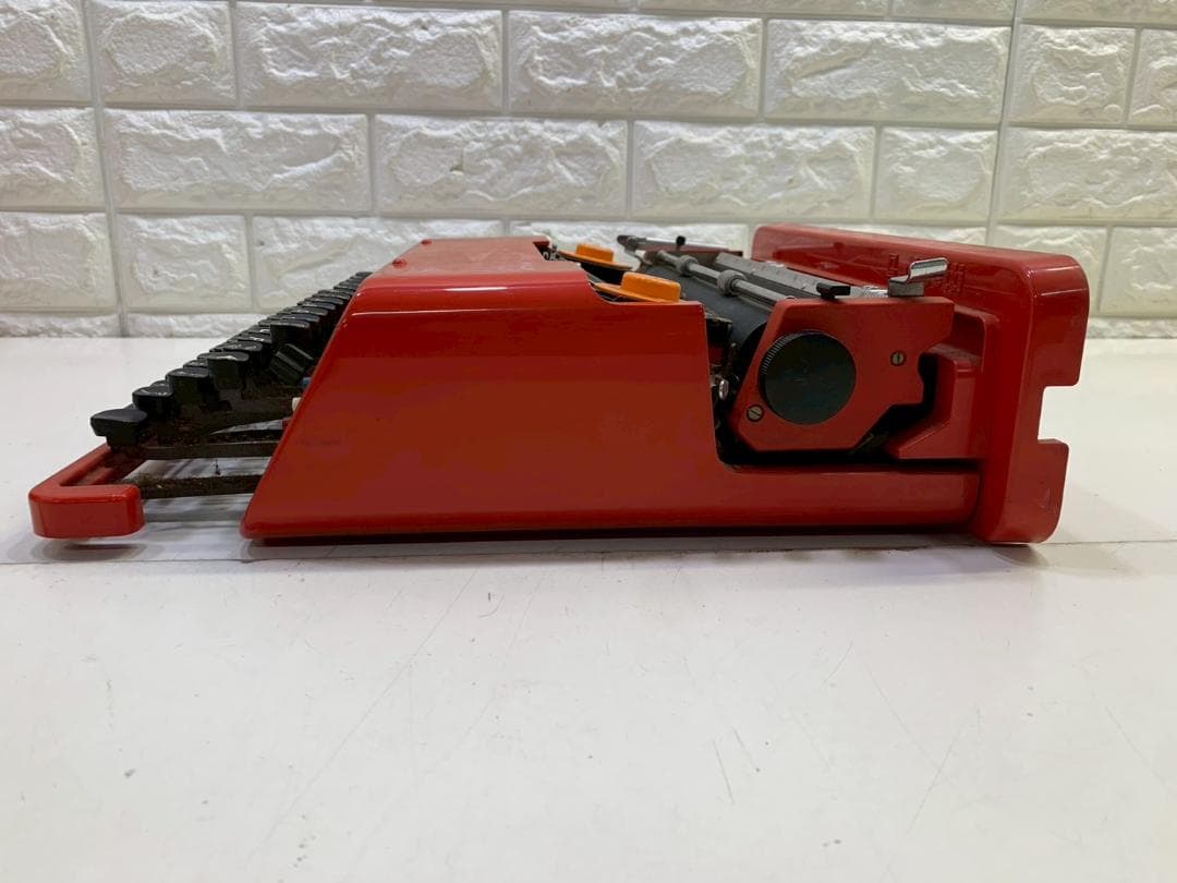 272Z 限定品ビンテージ Olivetti Valentine 赤いバケツ