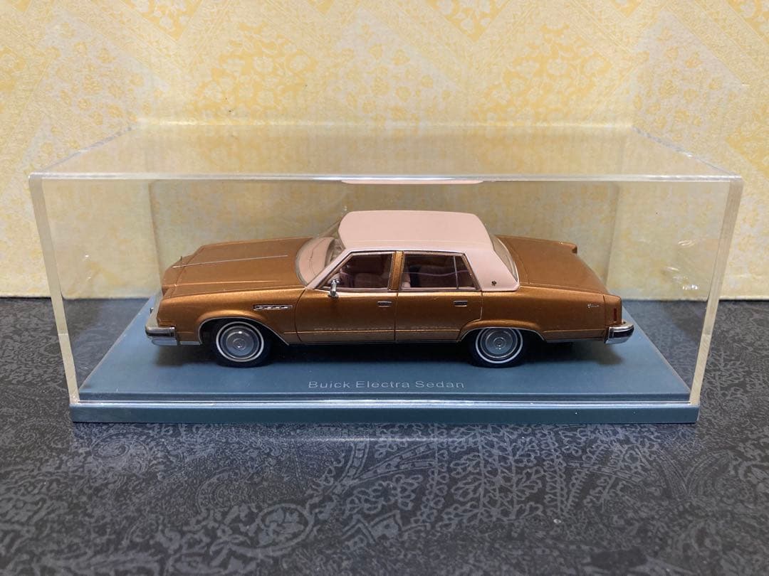 NEO 1/43 Buick 1977 ビュイック エレクトラ セダン