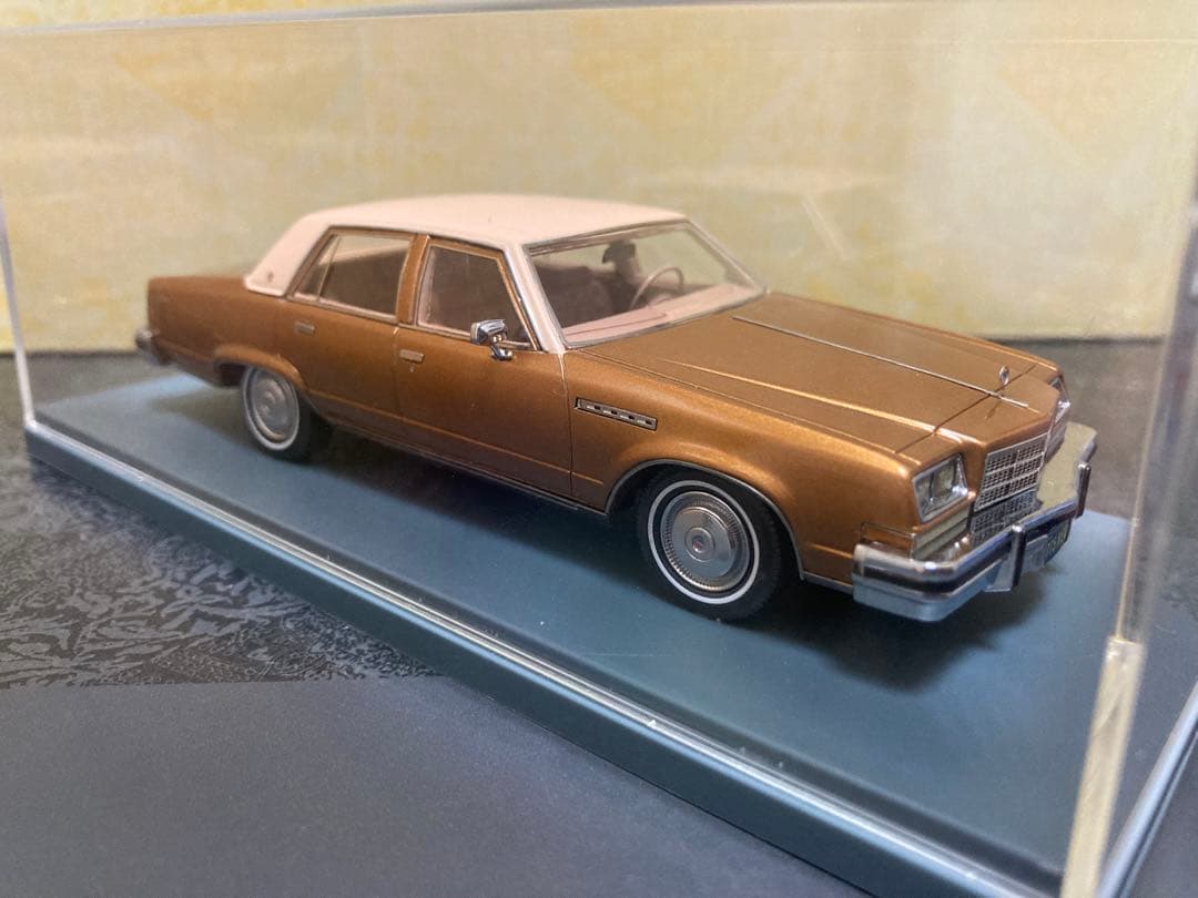 NEO 1/43 Buick 1977 ビュイック エレクトラ セダン