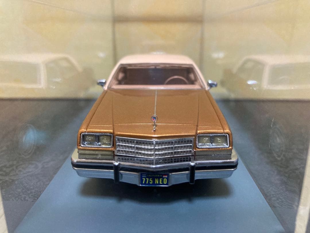 NEO 1/43 Buick 1977 ビュイック エレクトラ セダン