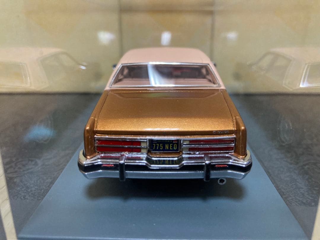 NEO 1/43 Buick 1977 ビュイック エレクトラ セダン