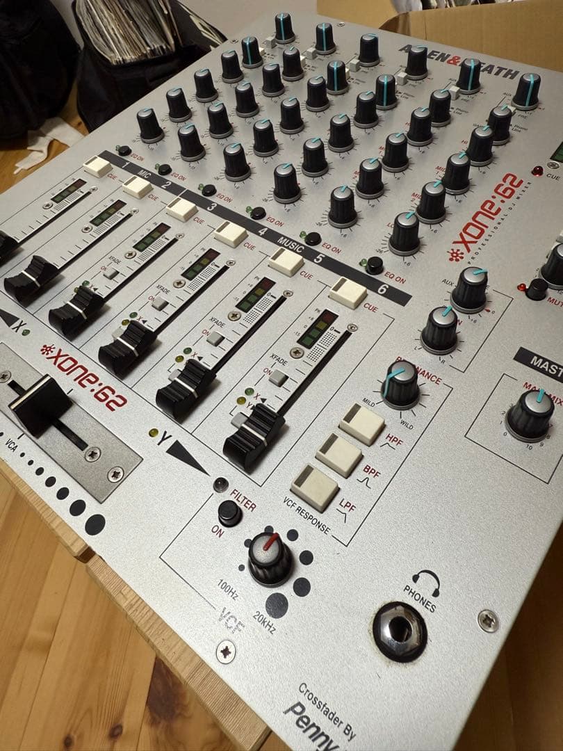 動作良好！ALLEN & HEATH XONE:62 DJミキサー