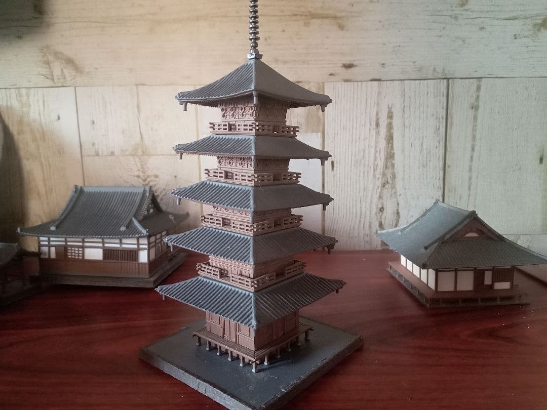 鉄道模型　ジオコレ　五重の塔・神社他