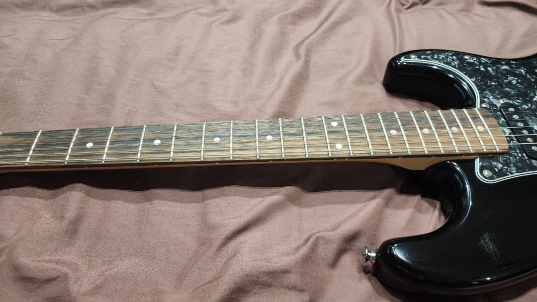 エレキギター Squier by Fender Stratocaster
