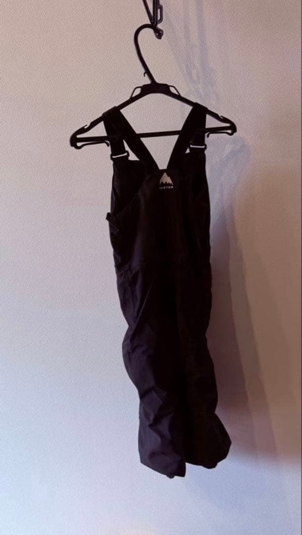 ！！yu⭐︎です！！Burton 子ども用スノーボードウェアセット　4T