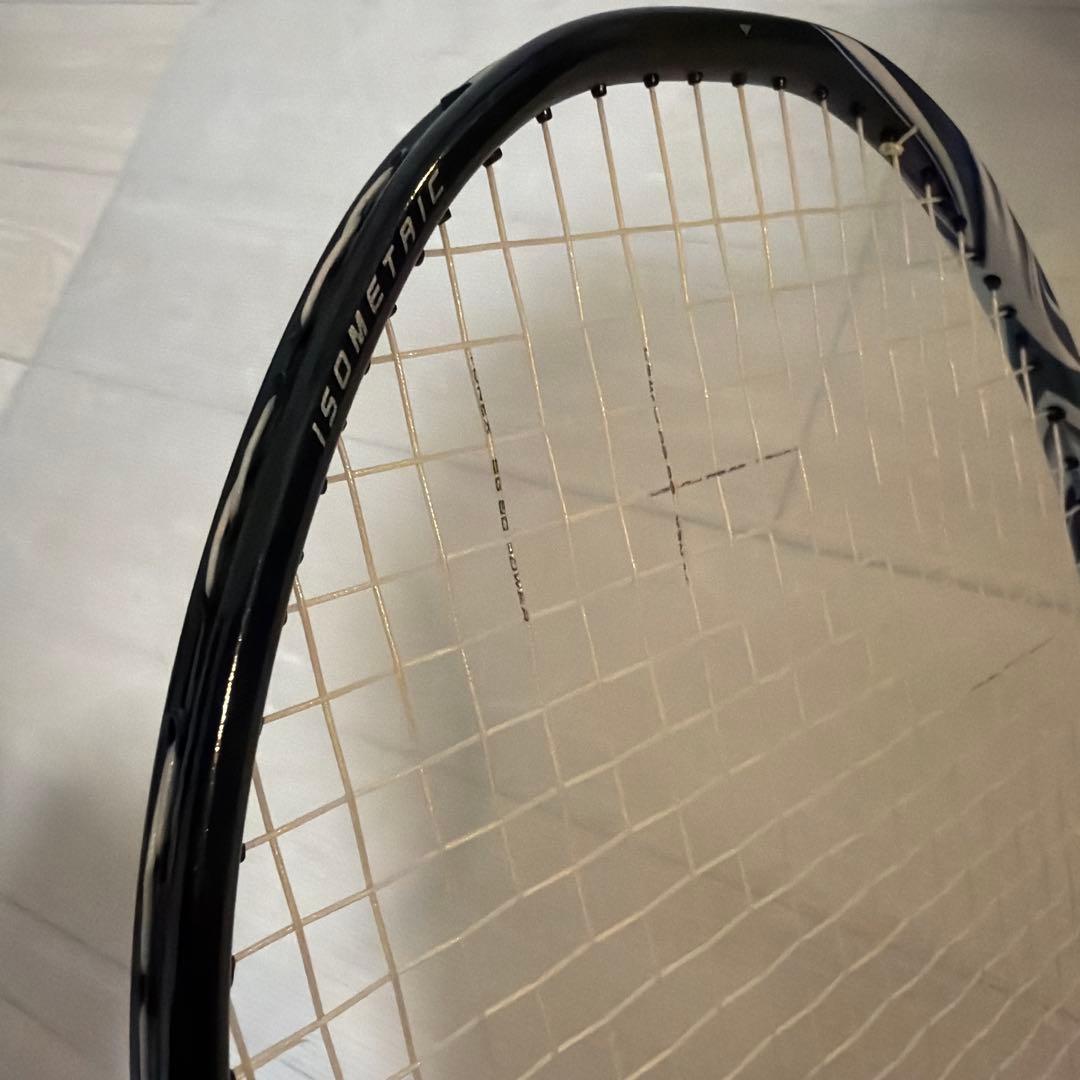 バドミントンラケット ストリング入り