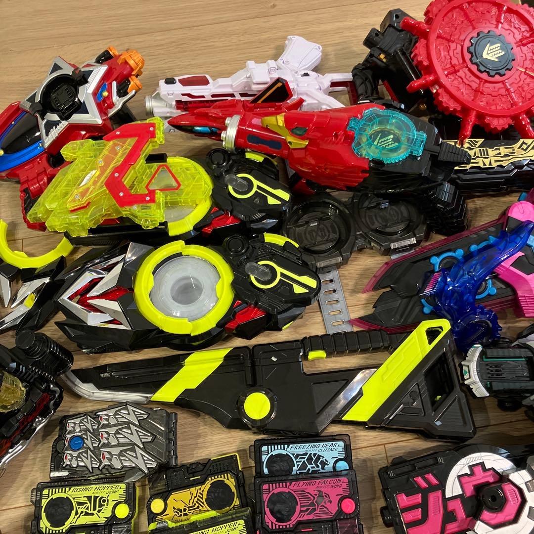 仮面ライダー 　レンジャー　ウルトラマン　まとめ売り　戦隊もの　ベルト