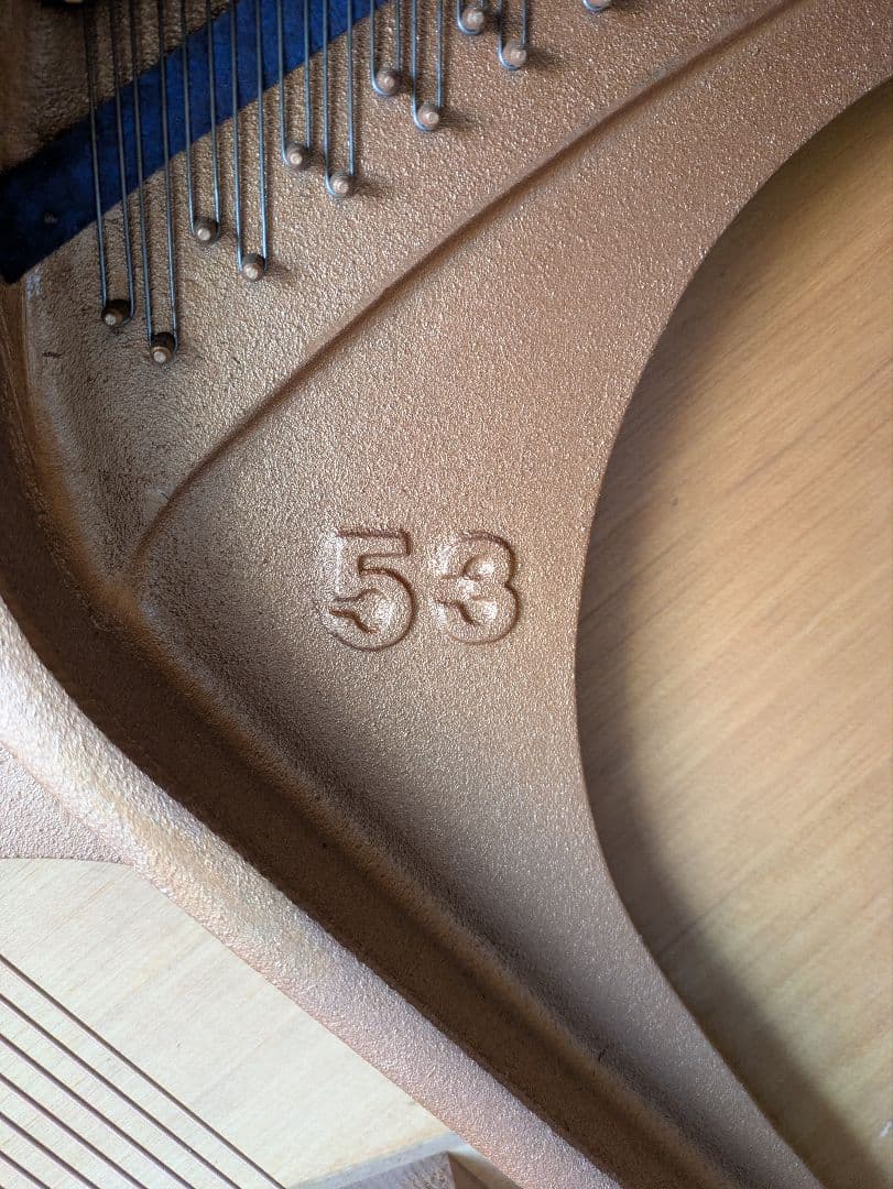 KAWAI　アップライトピアノ　KL-11KF