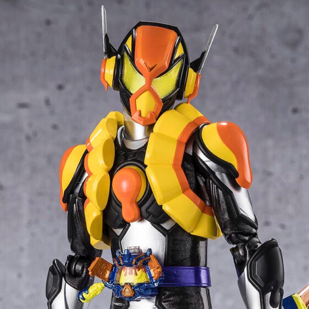 仮面ライダーヴラム　フィギュアーツ