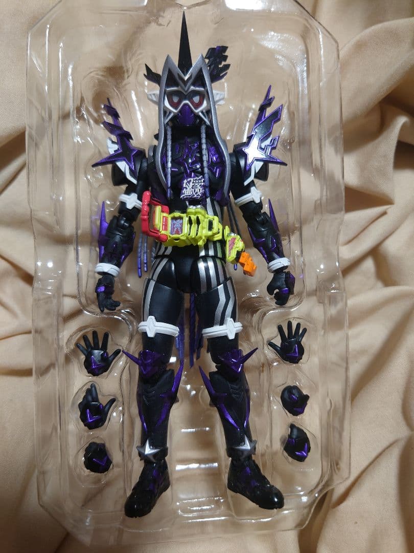 S.H.Figuarts 仮面ライダーゲンム 無双ゲーマー
