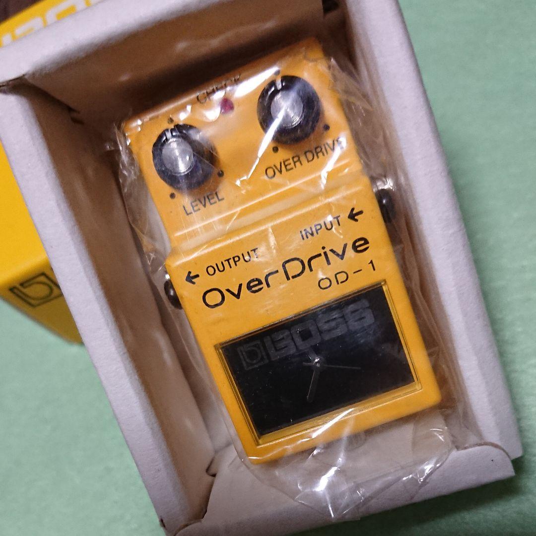 新品 ボス ノベルティー コンパクト エフェクター型 時計 OD-1 激レア
