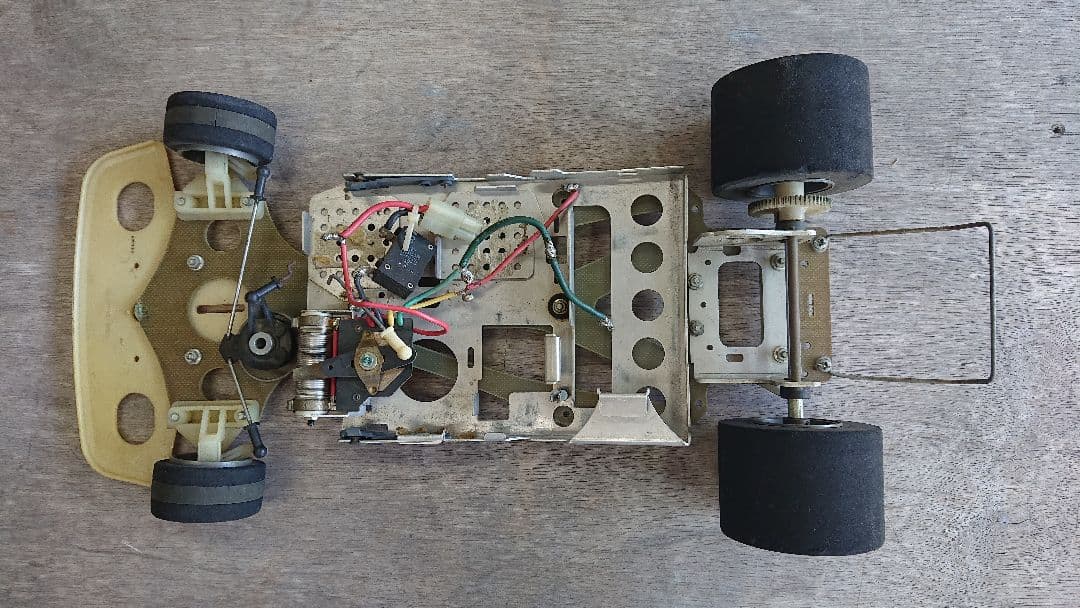 黄*星様 タミヤ ラジコン F-1 レトロ？ ジャンク品