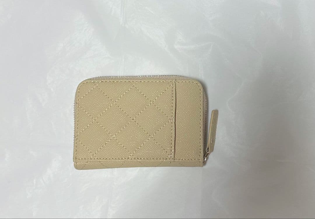 CHANELキルティングレザーケースベージュノベルティ新品