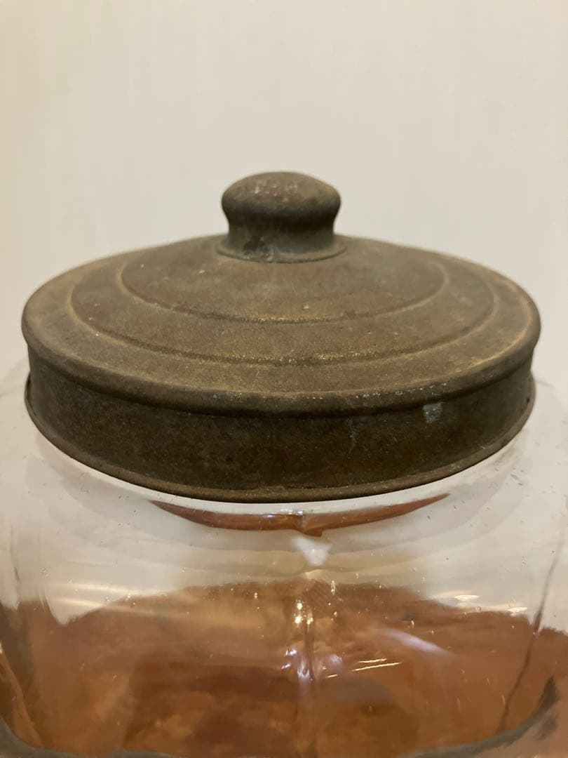 ◆◆専用◆◆ 古い時代の真鍮開閉蓋付きの煙草陳列用ガラス瓶