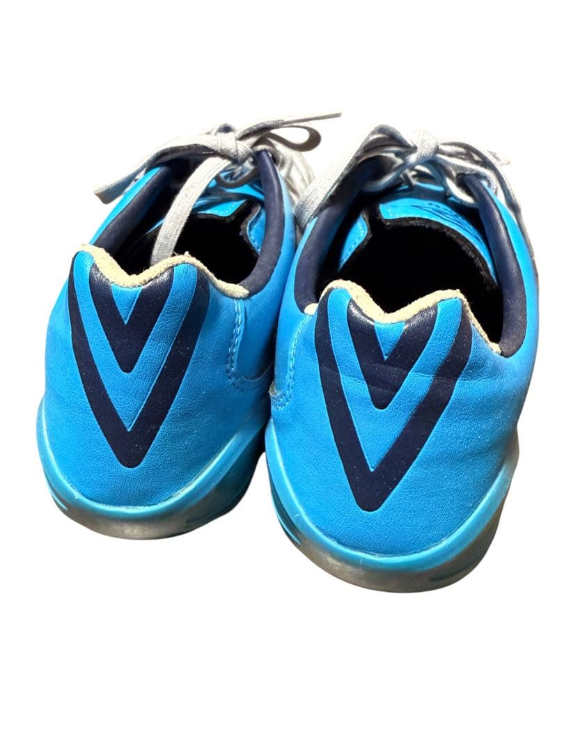 アンブロ　Umbro サッカースパイク サイン入り