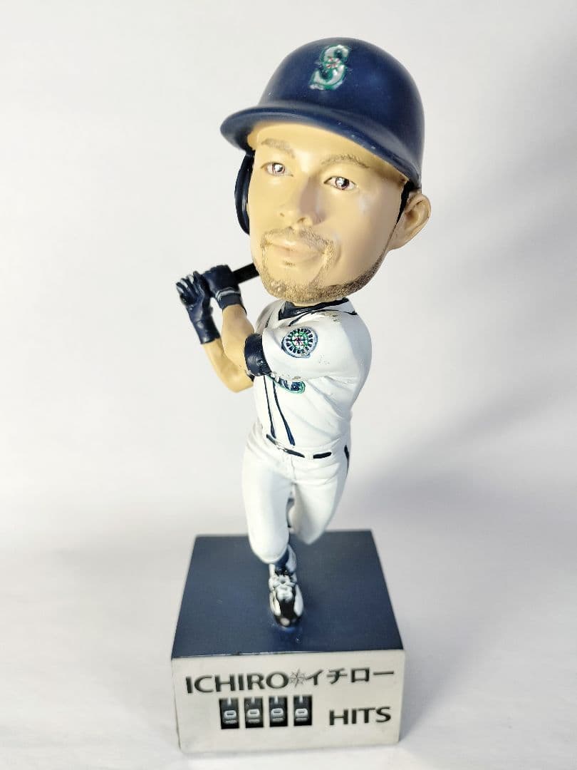 イチロー／”ヒットカウンター” ボブルヘッド人形 (シアトル・マリナーズ）