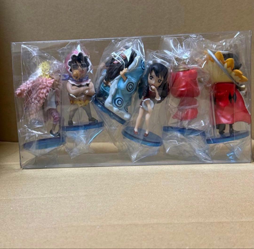 ワンピース ワールドコレクタブルフィギュア ドンキホーテファミ