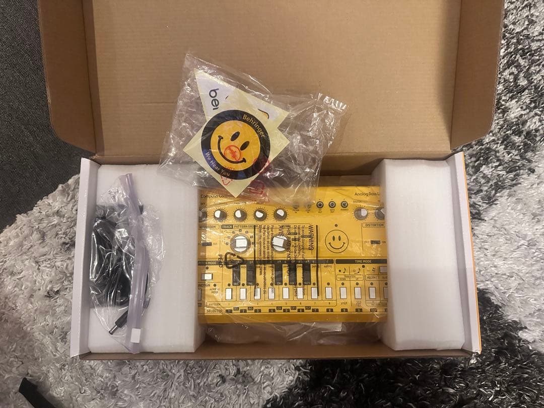 Behringer TD-3-AM アナログシンセサイザー