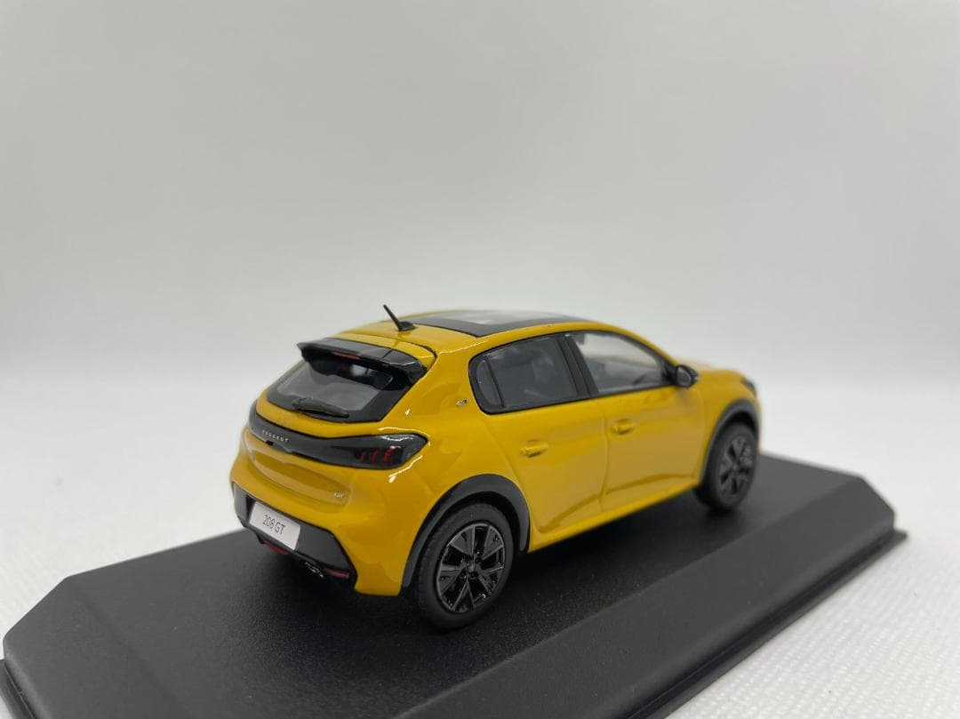 404-076 ノレブ 1/43 プジョー 208 GT Pack 2022