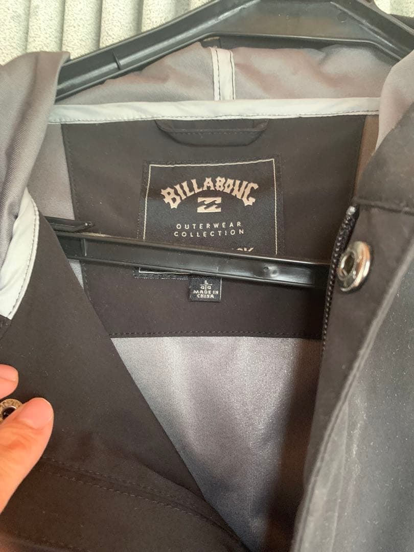 Billabong ブラック アウターウェア フード付き