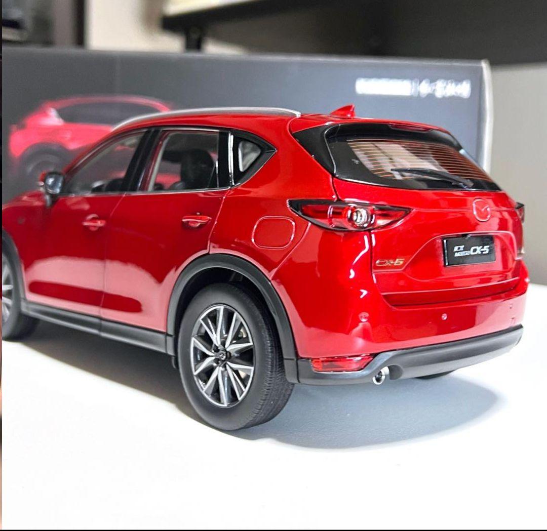 マツダ CX-5 赤 ミニカー 1/18
