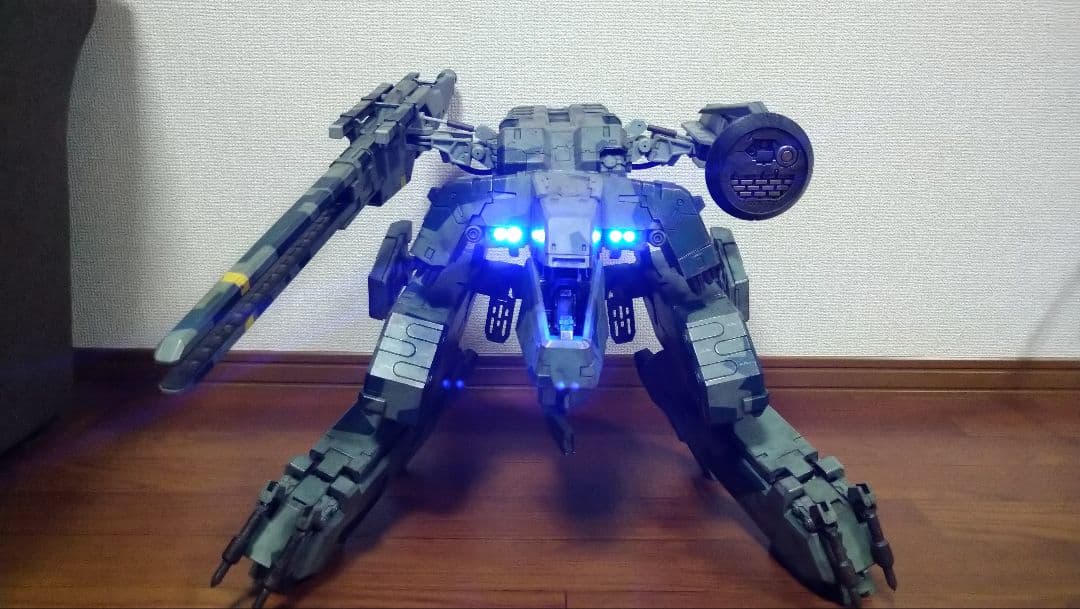 threeA　L GEAR SOLID メタルギアREX　フィギュア