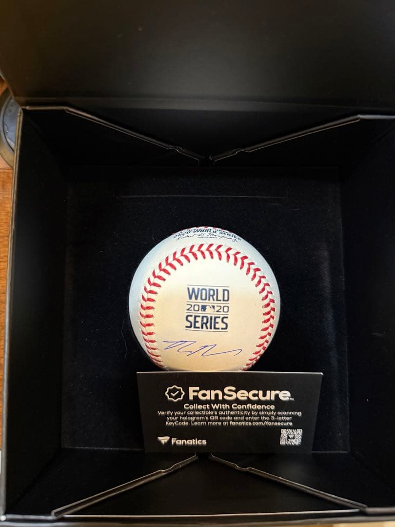 MLBドジャース2020年ワールドシリーズ球　マックス・マンシー直筆サインボール