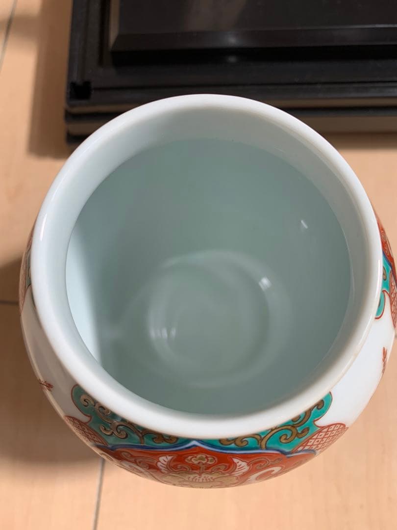 飾壺 古伊万里 ガラスケース 箱 付き 沈香壺