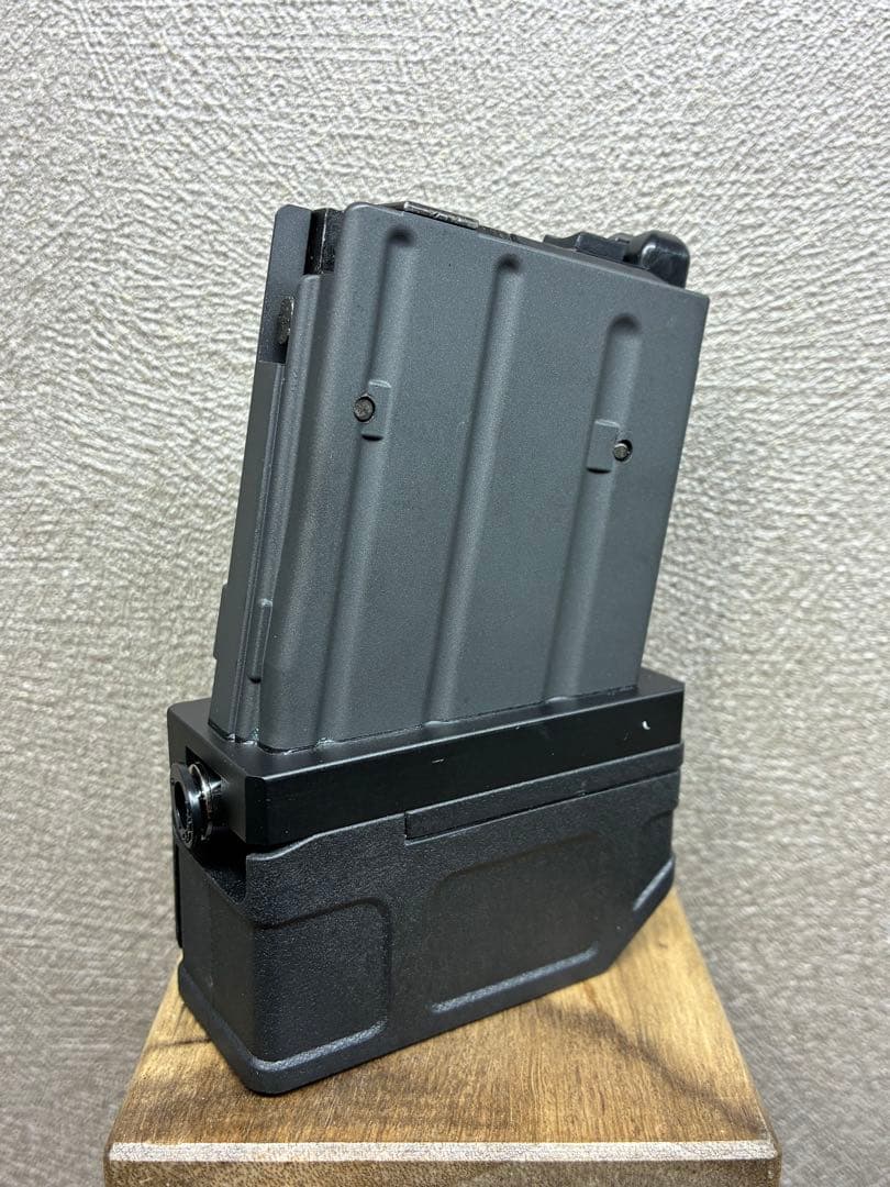 R7-26 東京マルイ GBB M4 マガジンアダプター 外部ソース仕様
