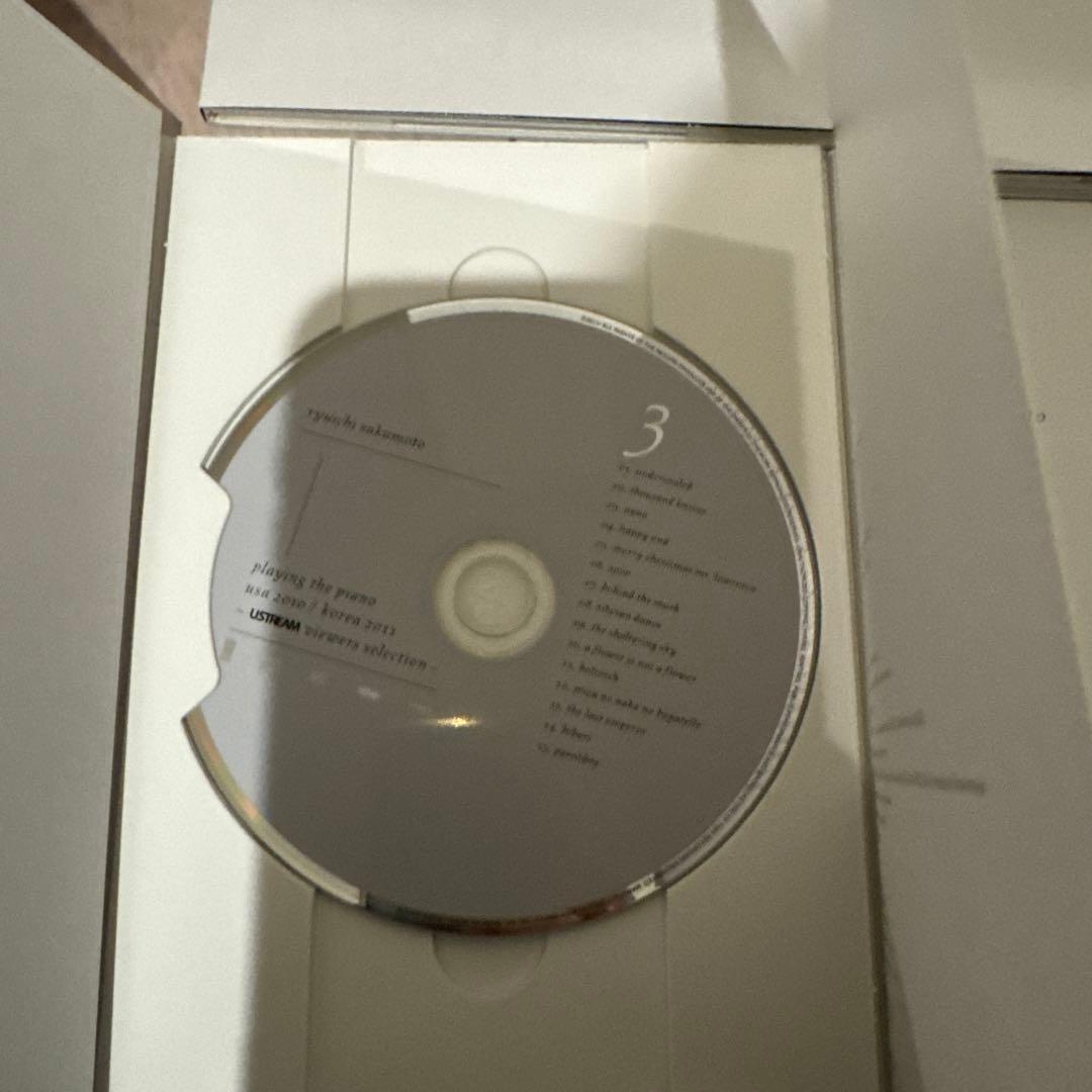 坂本龍一/path_ryuichi sakamoto playing the …