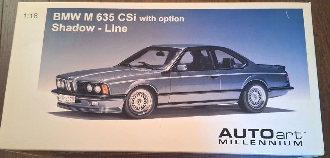 オートアート M635 CSi Shadow-Line 1/18