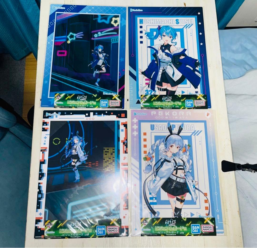 ホロライブ フィギュア 4体セットとイラストブックレット(全景品）
