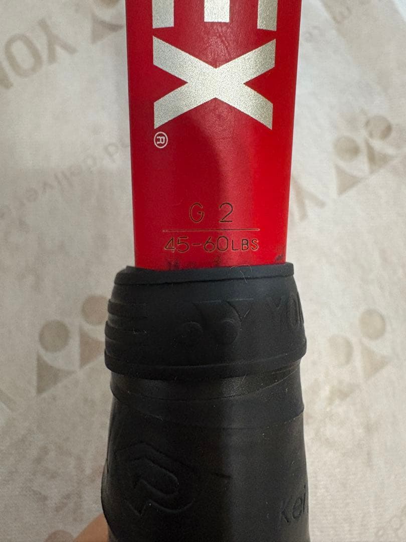 YONEX Vcore100 300gレッド/ブラック　yonex不織布袋付き♡
