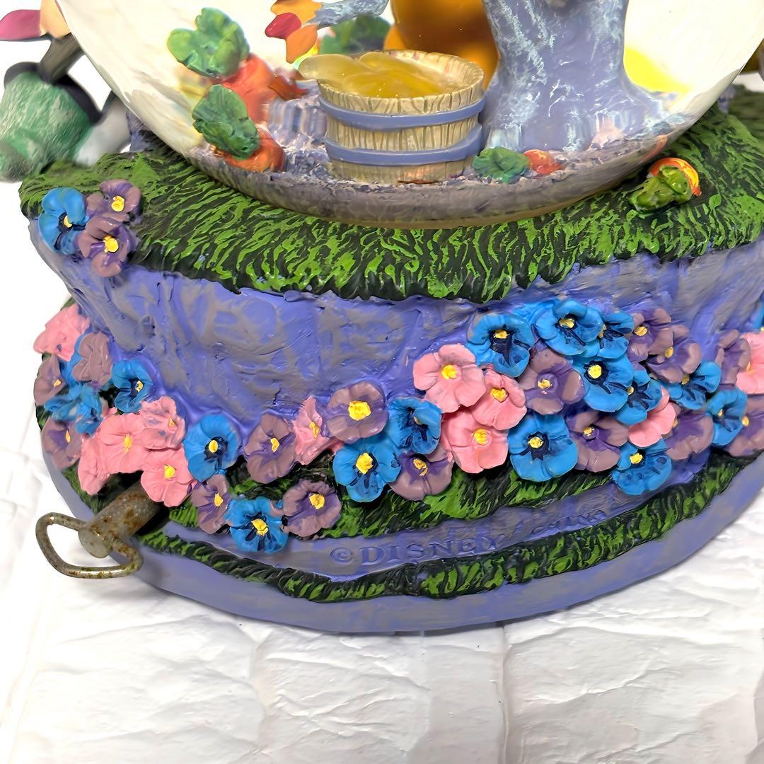 ディズニー　くまのプーさん　スノードーム　オルゴール