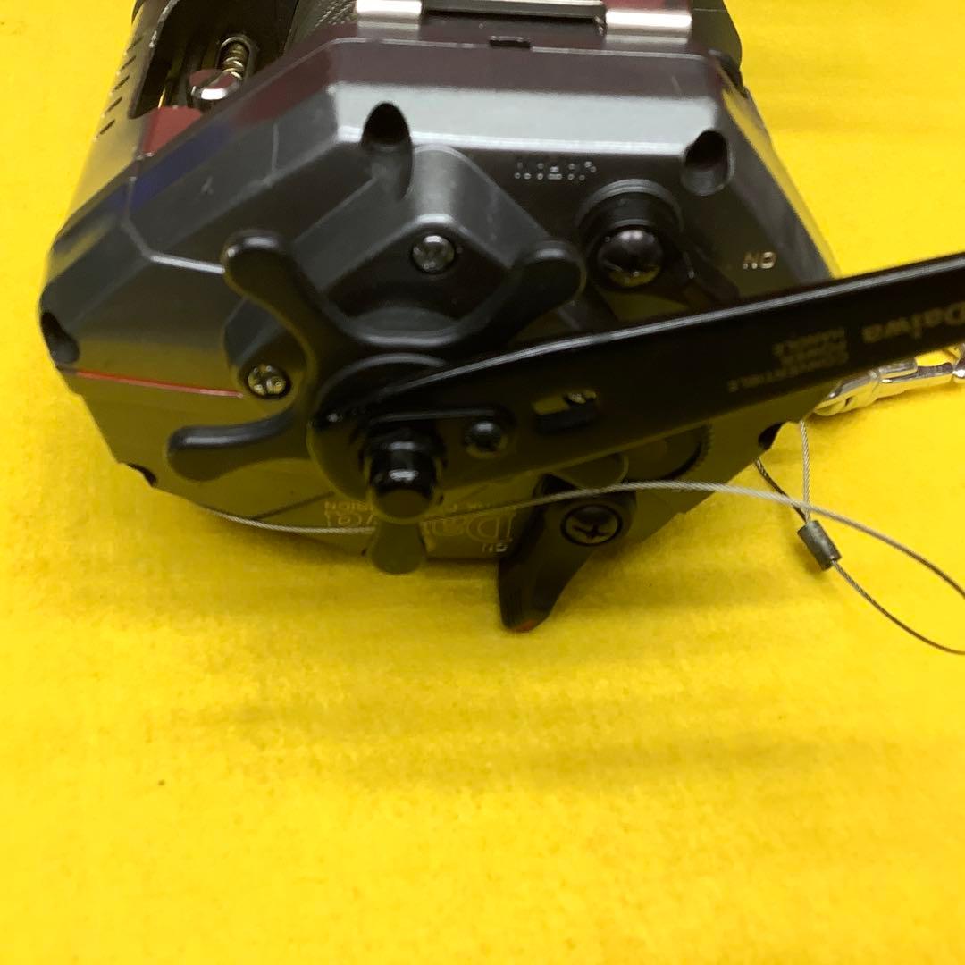 Daiwa 棚COM SSー80 電動リール 動作品 ワイヤー巻いてあります。